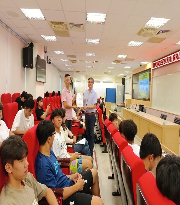 曾明理老師交通安全研習圖片