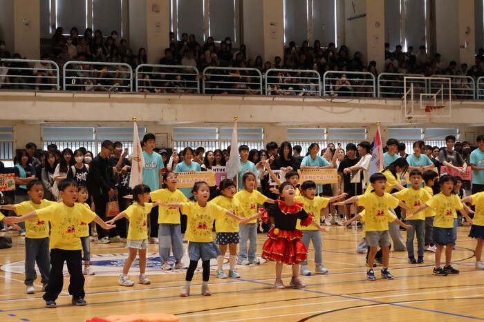 辛亥幼兒園橘子班小朋友擔任表演嘉賓圖片